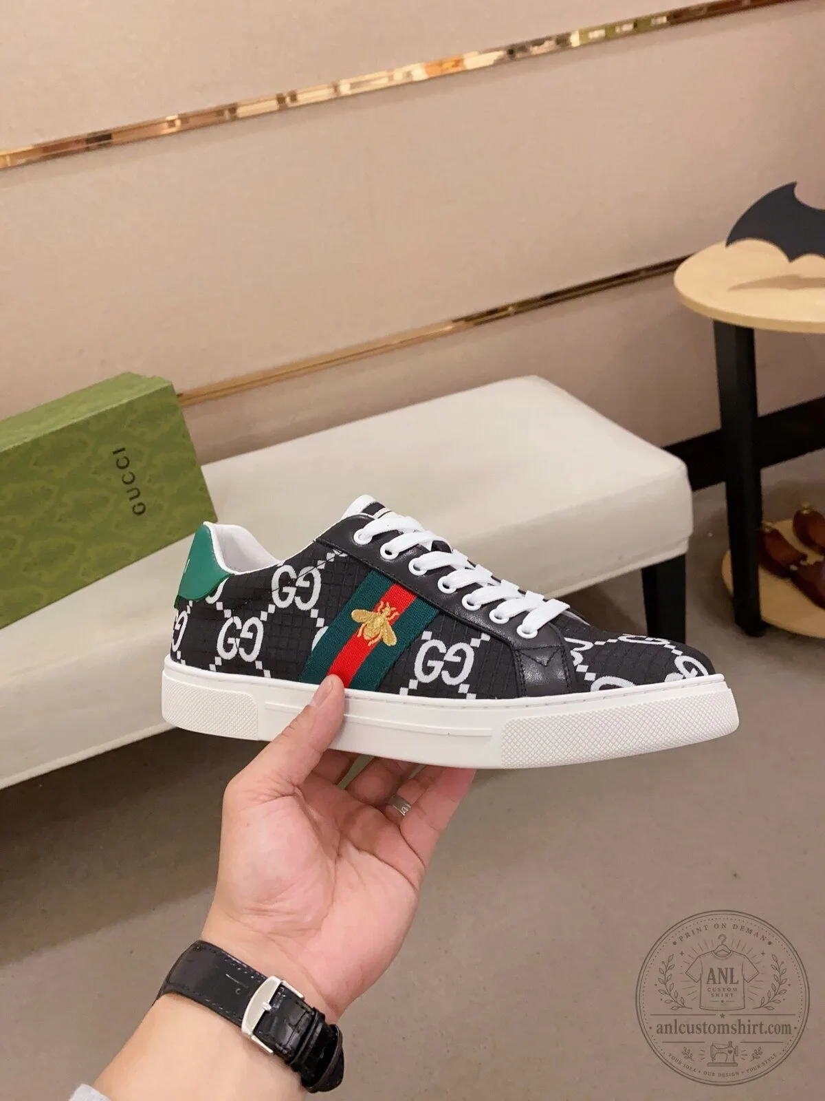 Gucci Bee Logo Black and White Patterned Fashion Sneakers 10 Gucci Bee Logo Black and White Patterned Fashion Sneakers